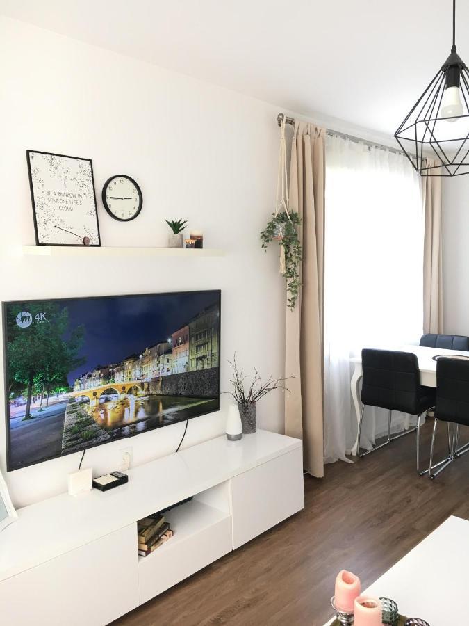 Cozy And Charming Apt. Sarajevo Apartamento Exterior foto